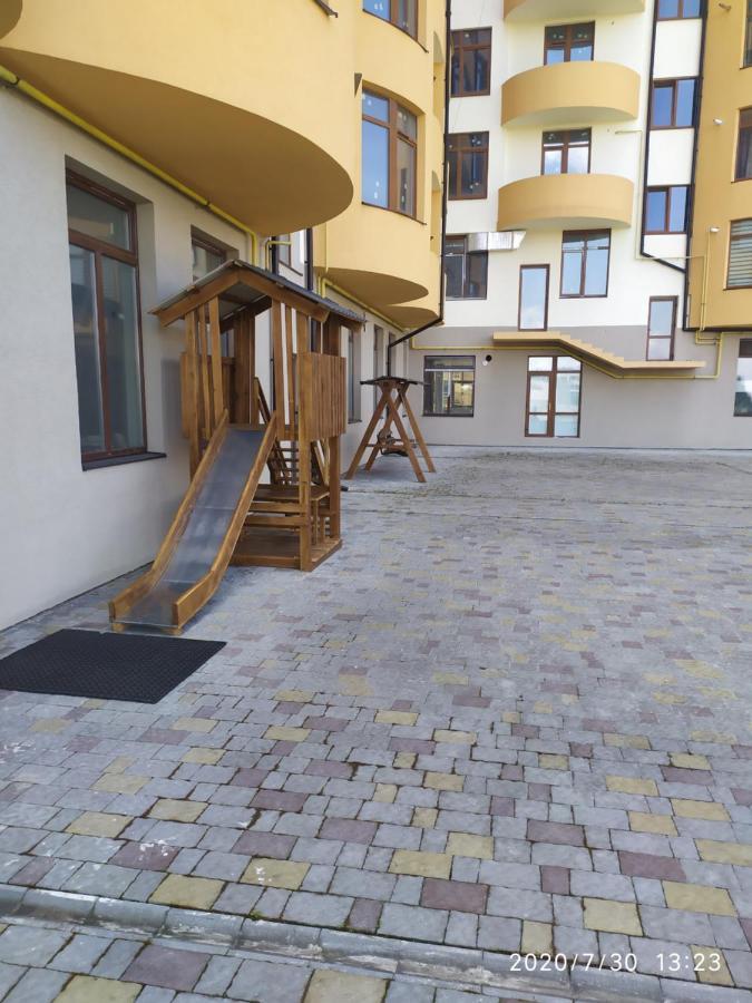 Вул Роксолани , 16 Центр 300 М До Бювету تريسكافيتس المظهر الخارجي الصورة